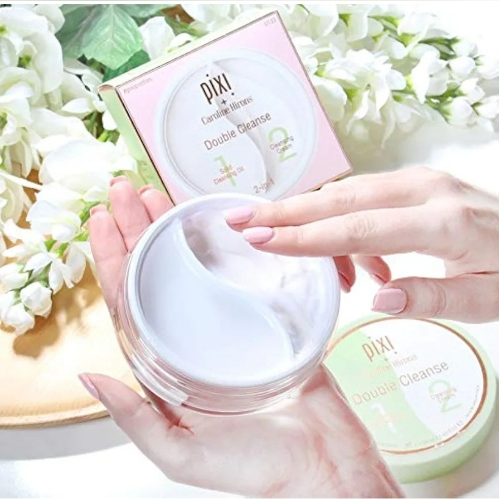 Pixi Beauty Caroline Hirons Double Cleanse 2-in-1 cleanser BNIB